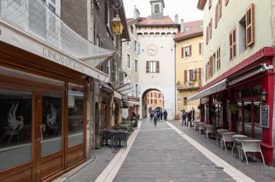 Chalet Charm In The Heart Of The Old Town Annecy Exterior foto